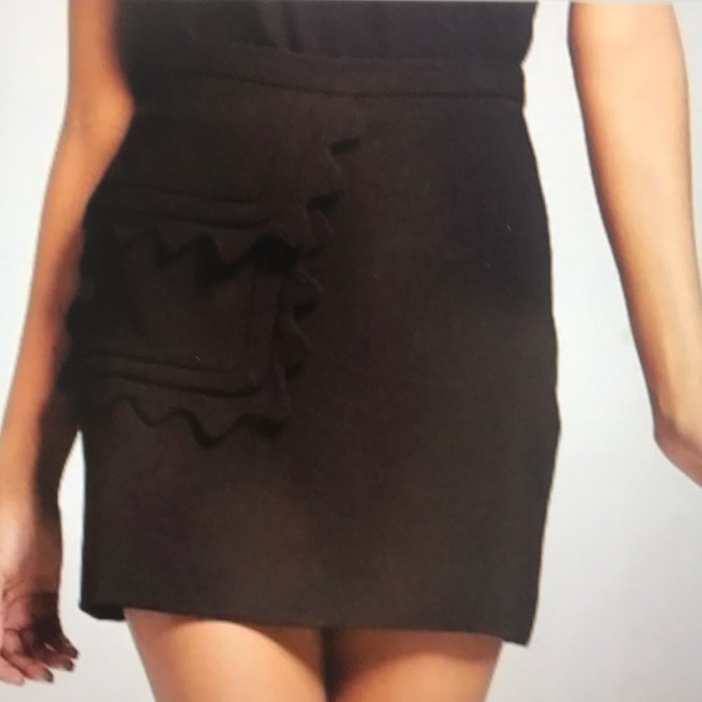 Black skirt with pocket